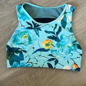 Oiselle Blackbird Crop
